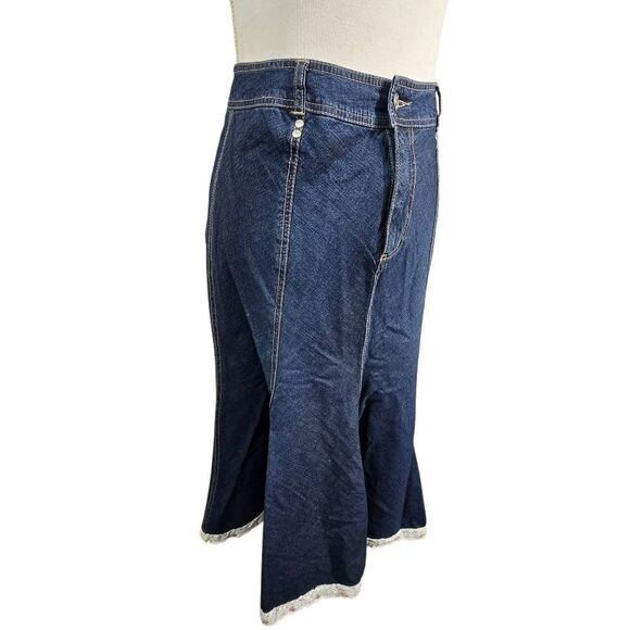 Live a Little Denim Skirt with Lace Hem Y2k  Size 10 - Picture 4 of 14